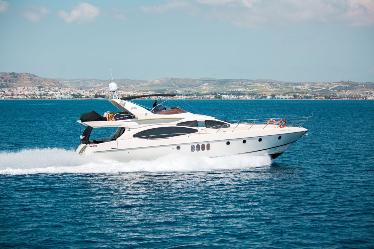 Azimut 68 — gallery image 1