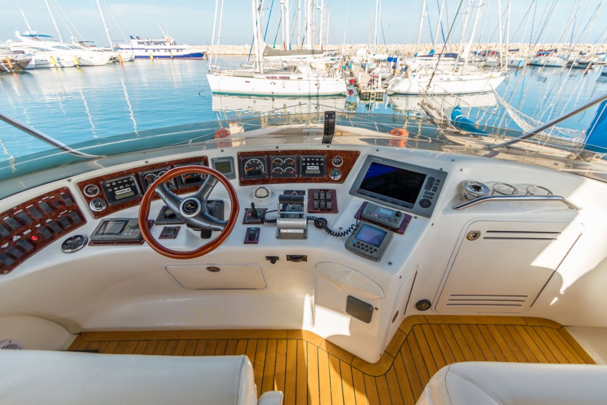 Sea Ray 52 — gallery image 6