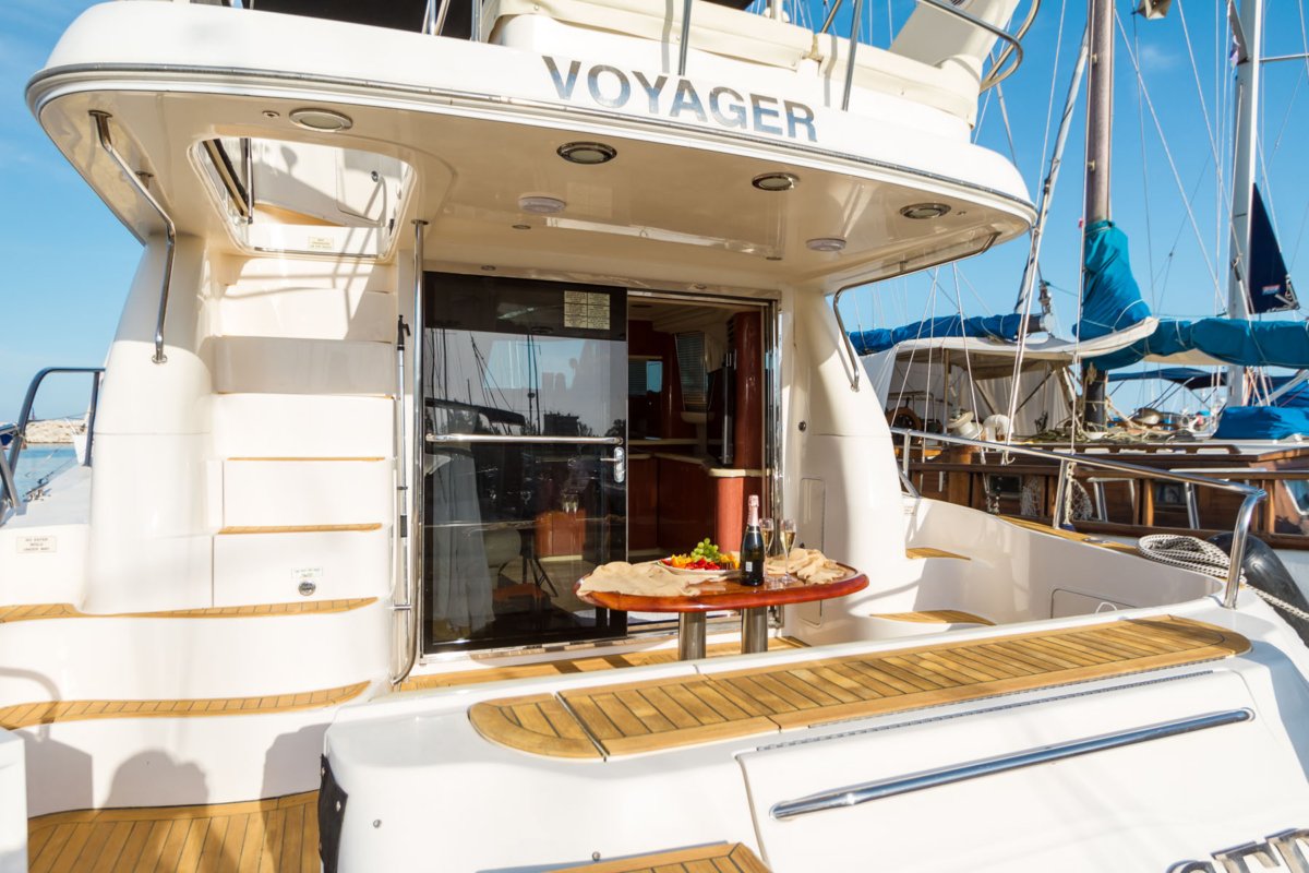 Sea Ray 52 — gallery image 7