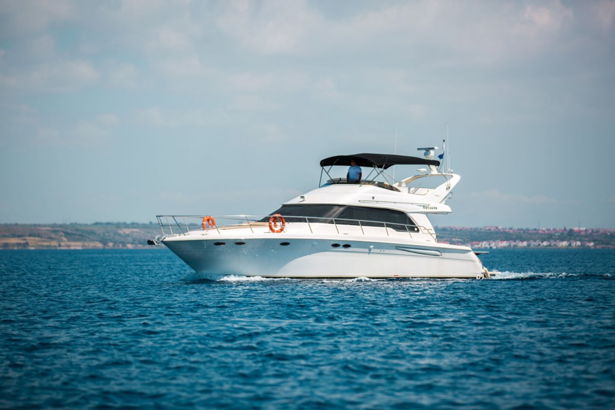 Sea Ray 52 — gallery image 1